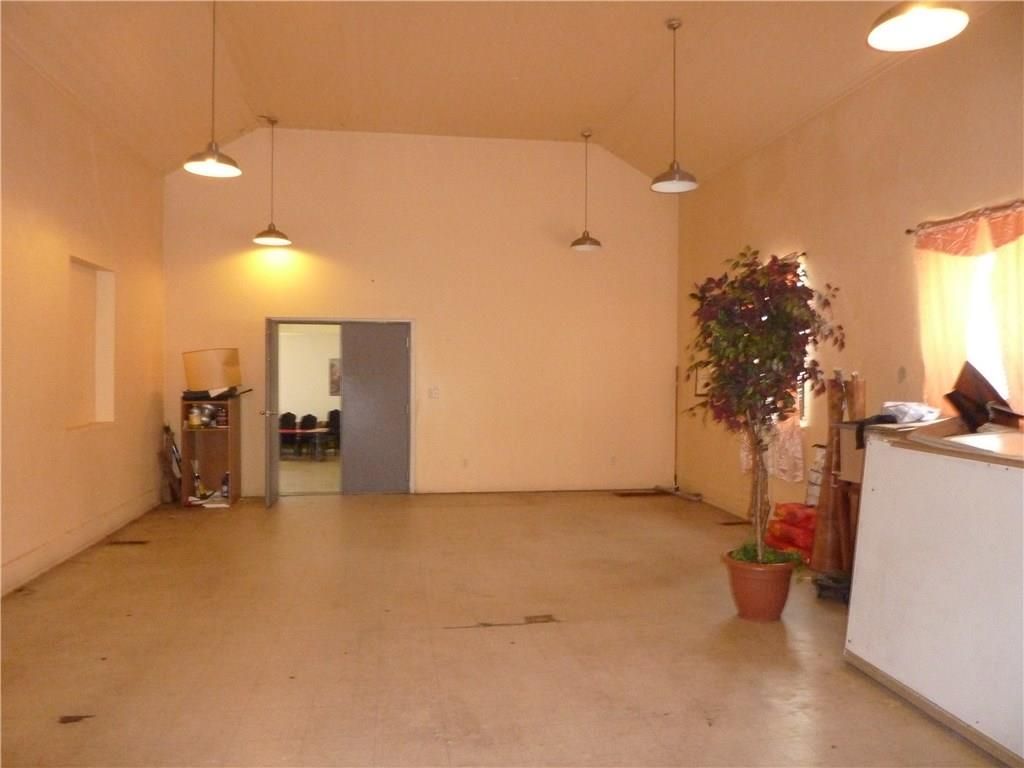 230 W Morris St, Indianapolis, IN 46225
